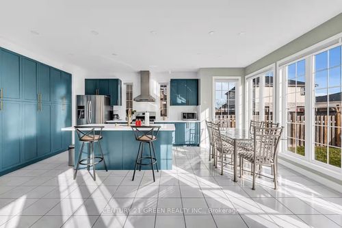5 Sunset Way, Thorold, ON, L2V0B6 | Card Image
