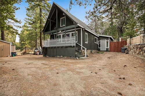 2667 Hunsaker Dr, Running Springs, CA, 92382 | Card Image