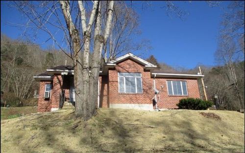 446 Edgewood Ave, Welch, WV, 24801-2602 | Card Image