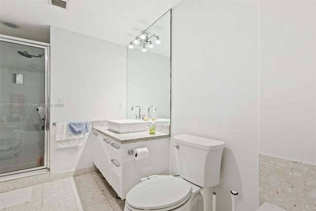 APT-3111 - 185 Sw 7 Th St, Condo with 3 bedrooms, 3 bathrooms and null parking in Miami FL | Image 22