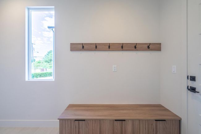 Mud Room | Image 17