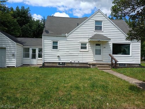 900 Ardella Ave, Akron, OH, 44306-3010 | Card Image