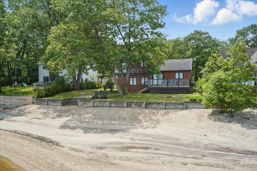 {{alt}} | Card Image