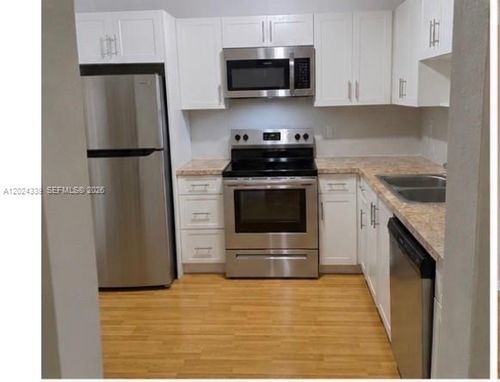 202e-5401 Sw 77th Ct, Miami, FL, 33155-4347 | Card Image
