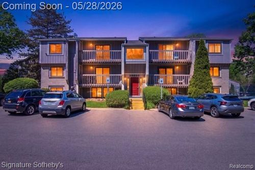 512-29850 W 12 Mile Rd, Farmington Hills, MI, 48334-4038 | Card Image