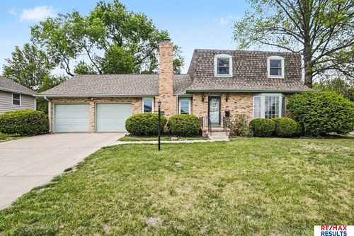 808 Hogan Drive, Papillion, NE, 68046 | Card Image