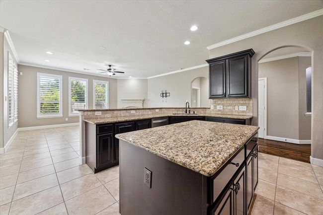 27208 Adrian Hills Ln, House other with 4 bedrooms, 4 bathrooms and 3 parking in Spring TX | Image 9