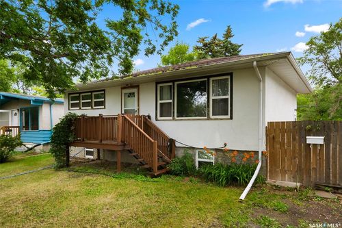 725 Montague St, Regina, SK, S4T3H1 | Card Image
