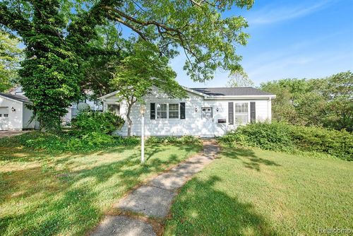 1211 Plymouth Ave, Grand Rapids, MI, 49506-4023 | Card Image