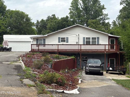 2045-2045 Scenic Meadow Way, Powell, TN, 37849-2753 | Card Image