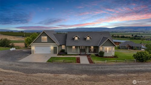 201 Vanderbilt Rd, Ellensburg, WA, 98926-5243 | Card Image