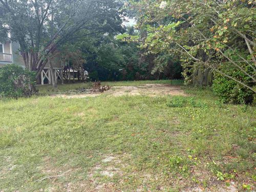 117 13th Ave S, Surfside Beach, SC, 29575-3115 | Card Image