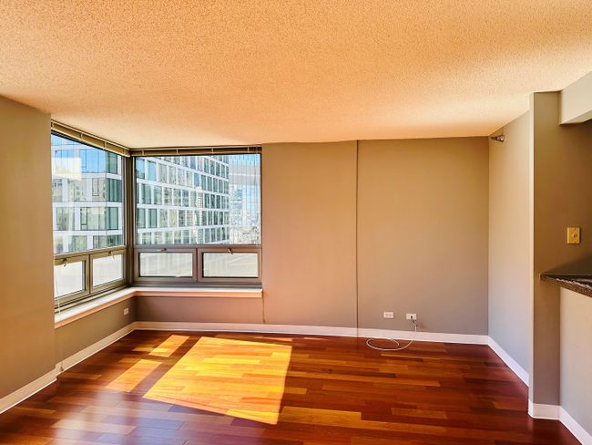 2011 - 440 N Wabash Avenue, Condo with 2 bedrooms, 2 bathrooms and 1 parking in Chicago IL | Image 7