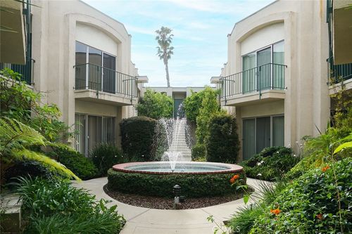 11-837 Magnolia Ave, Pasadena, CA, 91106-3752 | Card Image
