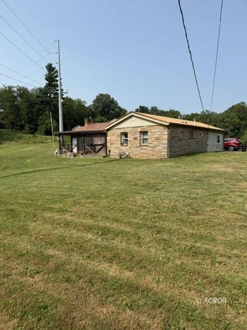 405 N State St, New Lexington, OH, 43764 | Card Image
