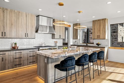 795 Twilight Ln, Steamboat Springs, CO, 80487-9820 | Card Image