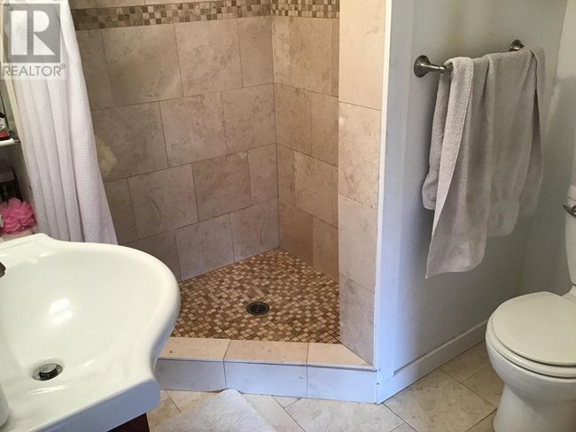 889 Elder Rd, House other with 3 bedrooms, 3 bathrooms and null parking in Kamloops BC | Image 15