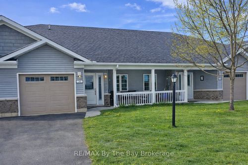 30 Ivy Cres, Wasaga Beach, ON, L9Z0H8 | Card Image