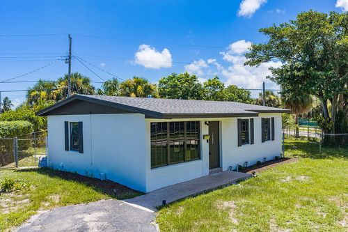 1382 9th St, West Palm Beach, FL, 33401-3132 | Card Image