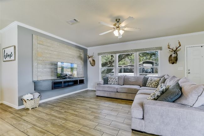 604 County Road 136 A, House other with 4 bedrooms, 2 bathrooms and 2 parking in Kingsland TX | Image 6