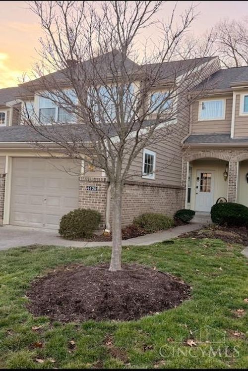 6120 Oakbridge Way, Milford, OH, 45150 | Card Image