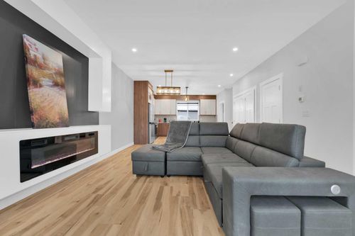 216 99 Ave Se, Calgary, AB, T2J0J1 | Card Image