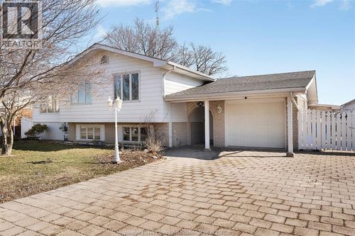 26 Lawson St, Tilbury, ON, N0P2L0 | Card Image