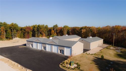ste-102-597 S County Trl, Exeter, RI, 02822-3454 | Card Image