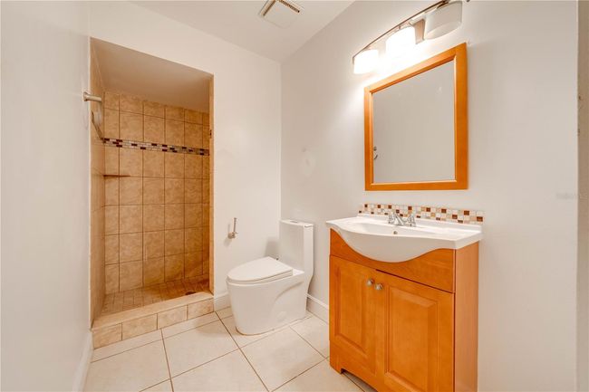Primary Bathroom | Image 38