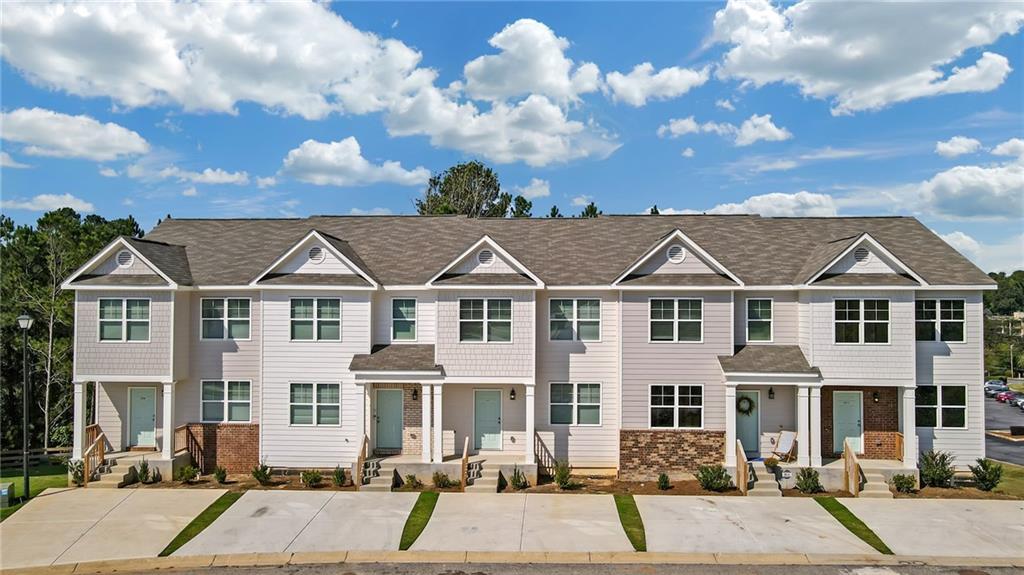 Dobbs Cir, East Point, GA 30344