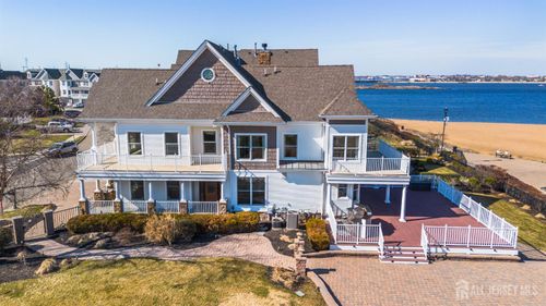 76 Raritan Reach Rd, South Amboy, NJ, 08879-3439 | Card Image