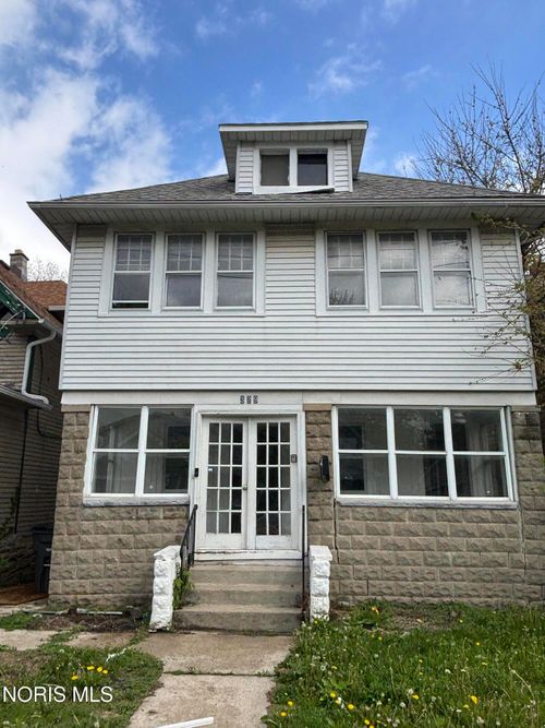 329 E Lake St, Toledo, OH, 43608-1212 | Card Image