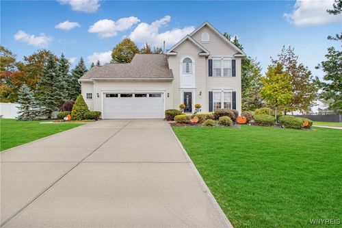 57 Stream View Ln, Lancaster, NY, 14086-3354 | Card Image