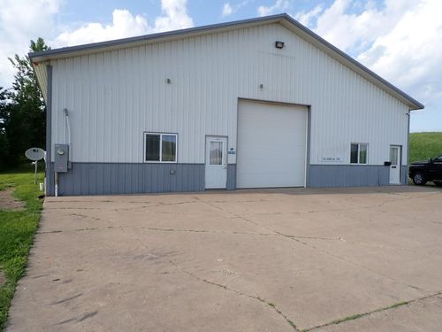 710 10th St Ne, Milaca, MN, 56353-1805 | Card Image