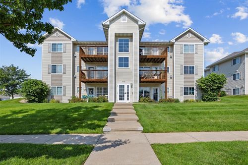 unit-5-6715 Creekside Dr, Cedar Rapids, IA, 52402-7483 | Card Image