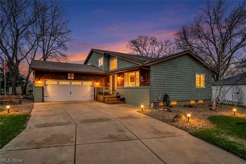 16524 Timberline Dr, Strongsville, OH, 44136-7343 | Card Image