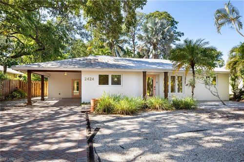 2424 Harbor Rd, NAPLES, FL, 34104 | Card Image