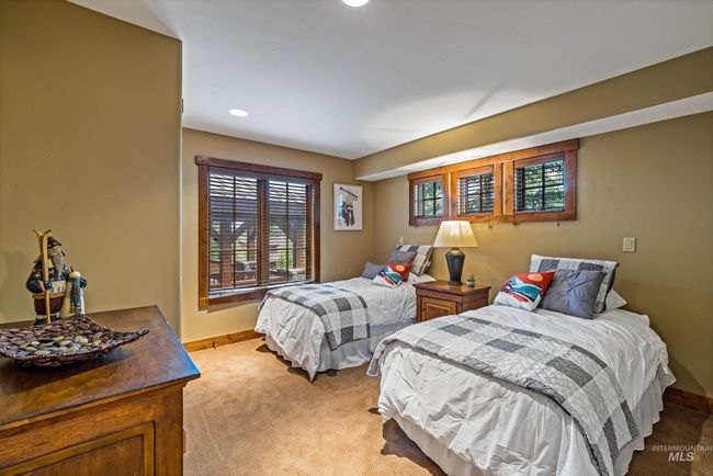 22 Francois Ct, House other with 4 bedrooms, 4 bathrooms and 2 parking in Donnelly ID | Image 32