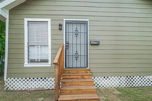 3024 Brackenridge St, Houston, TX, 77026-5502 | Card Image