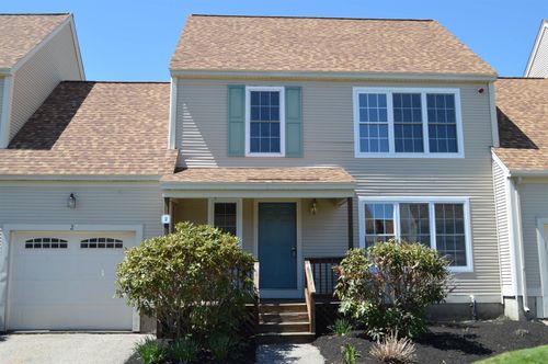 2-2 Windsor Ln, Brentwood, NH, 03833-6636 | Card Image