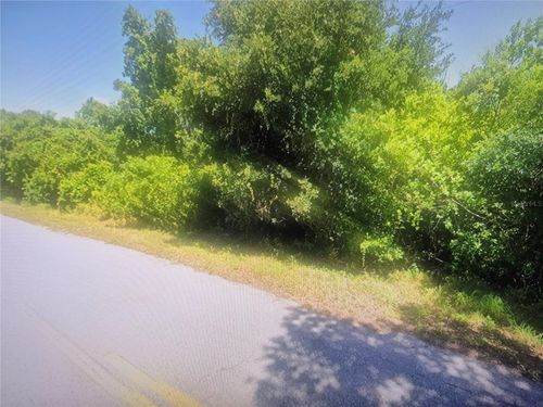 749 Highlands Lake Dr, LAKE PLACID, FL, 33852 | Card Image