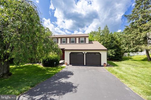 3 Buckthorn Ln, Collegeville, PA, 19426-2967 | Card Image