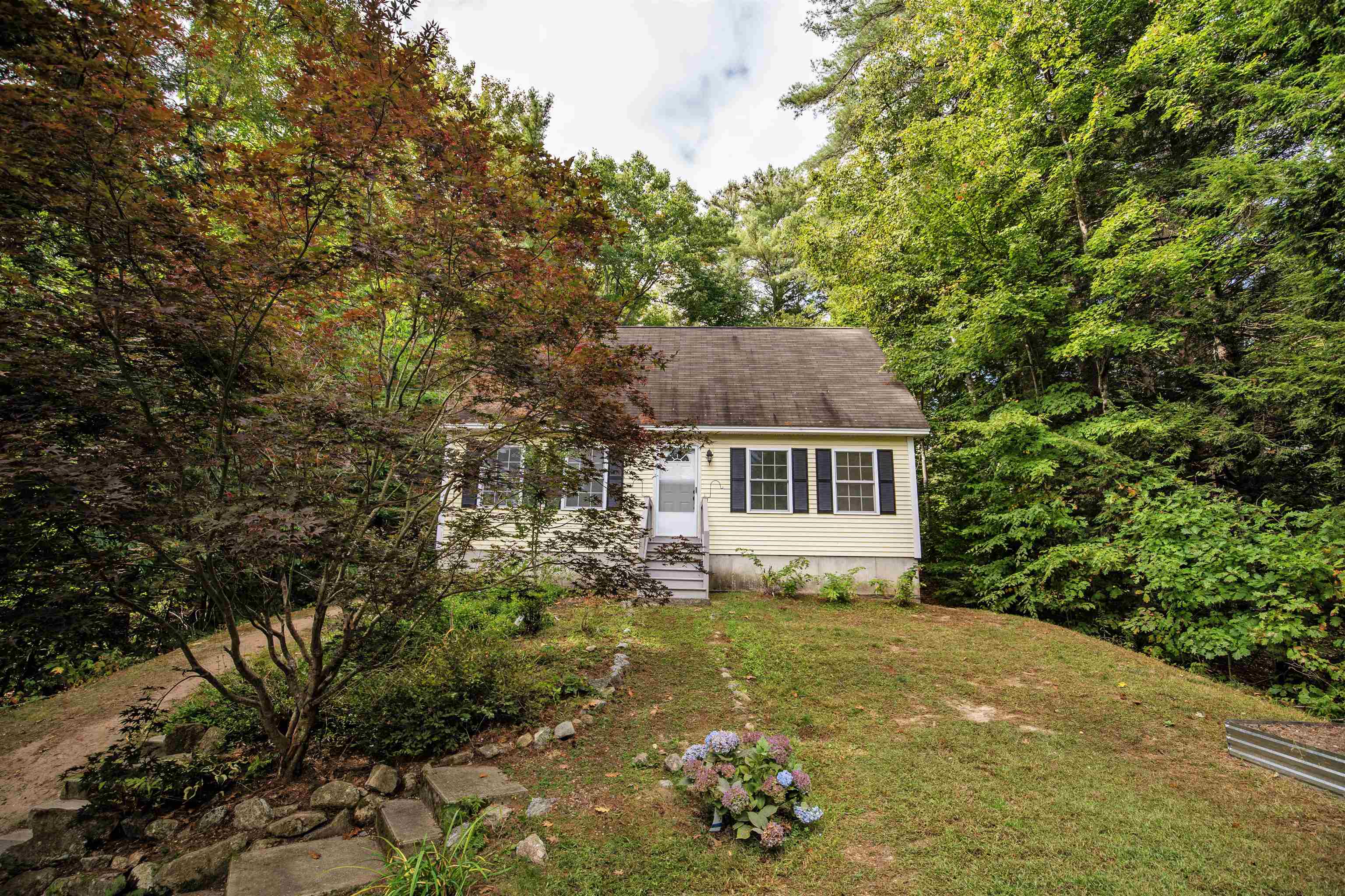 Seminole Rd, Hillsborough, NH 03244