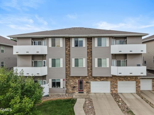 1-1204 W Owens Ave, Bismarck, ND, 58501-1400 | Card Image