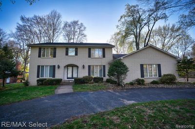 1267 Dyemeadow Lane, Home with 4 bedrooms, 3 bathrooms and null parking in Flint Twp MI | Image 2