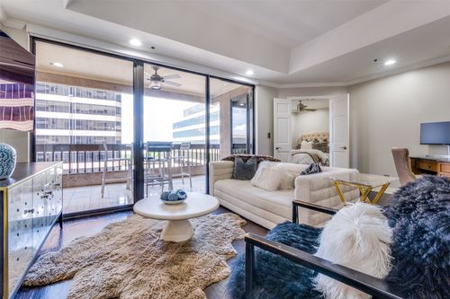 900-5909 Luther Ln, Dallas, TX, 75225-5911 | Card Image