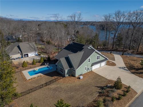 113 S Oak Pointe Dr, Seneca, SC, 29672-6764 | Card Image