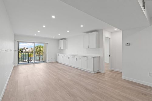 apt-303-7765 Sw 86th St, Miami, FL, 33143-7220 | Card Image