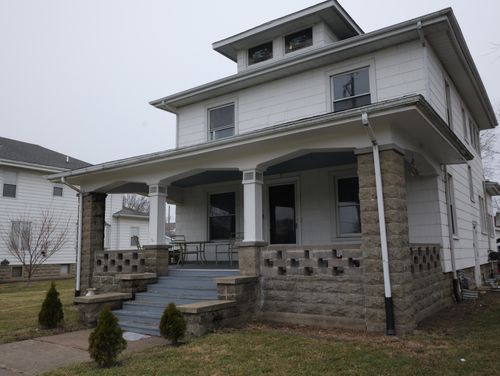 114 E North St, Cerro Gordo, IL, 61818-4332 | Card Image