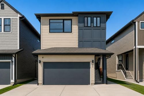 41 Copperhead Rd Se, Calgary, AB, T2Z5H1 | Card Image